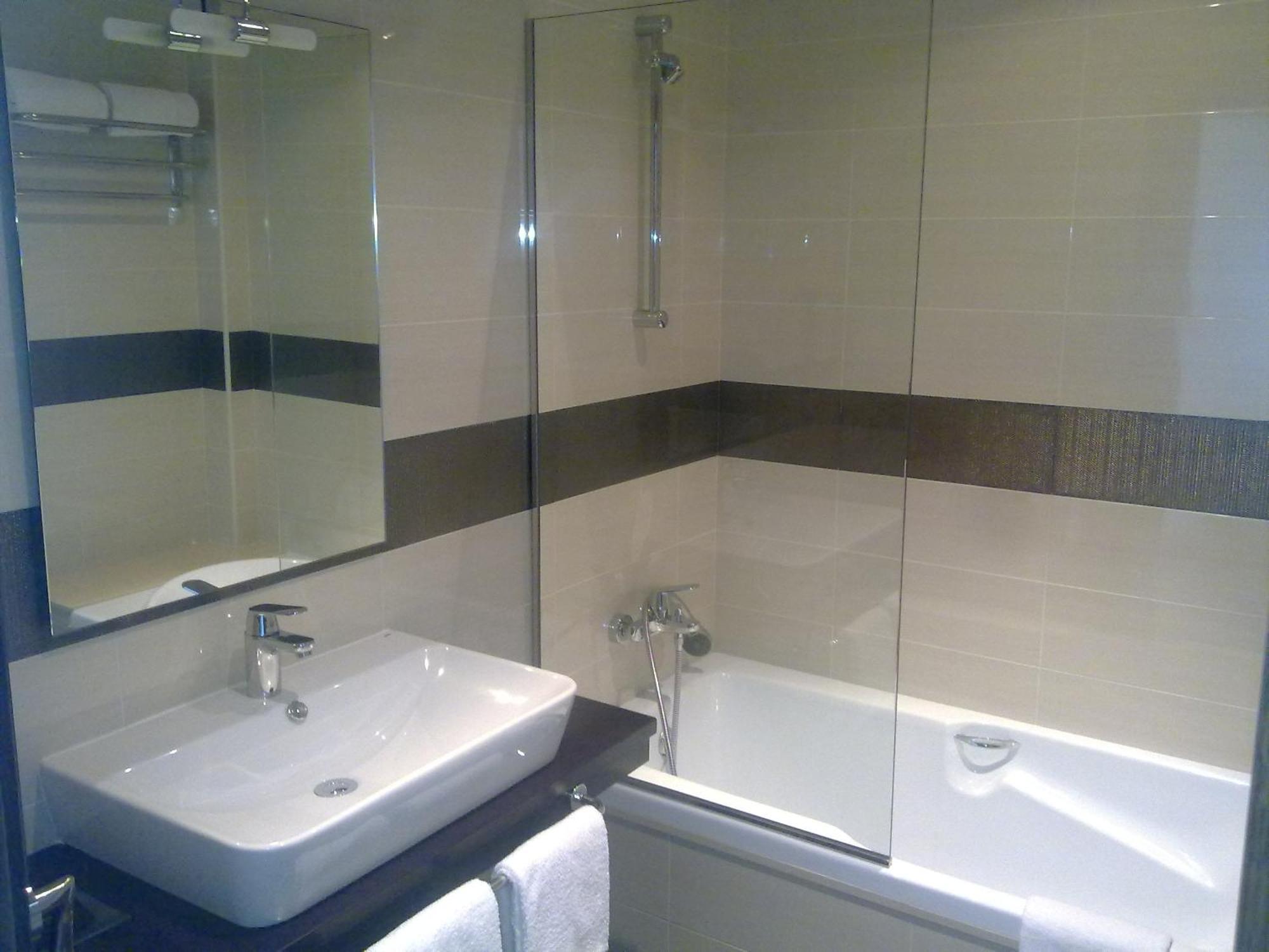 Hotel Alen Do Mar ฟินิสแตร์เร ภายนอก รูปภาพ